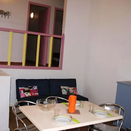 House With 2 Bedrooms In Puy Leveque With Shared Pool Enclosed Garden And Wifi * Puy-lʼÉvêque